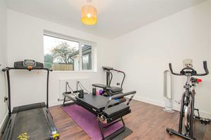 Photo 27- click for photo gallery